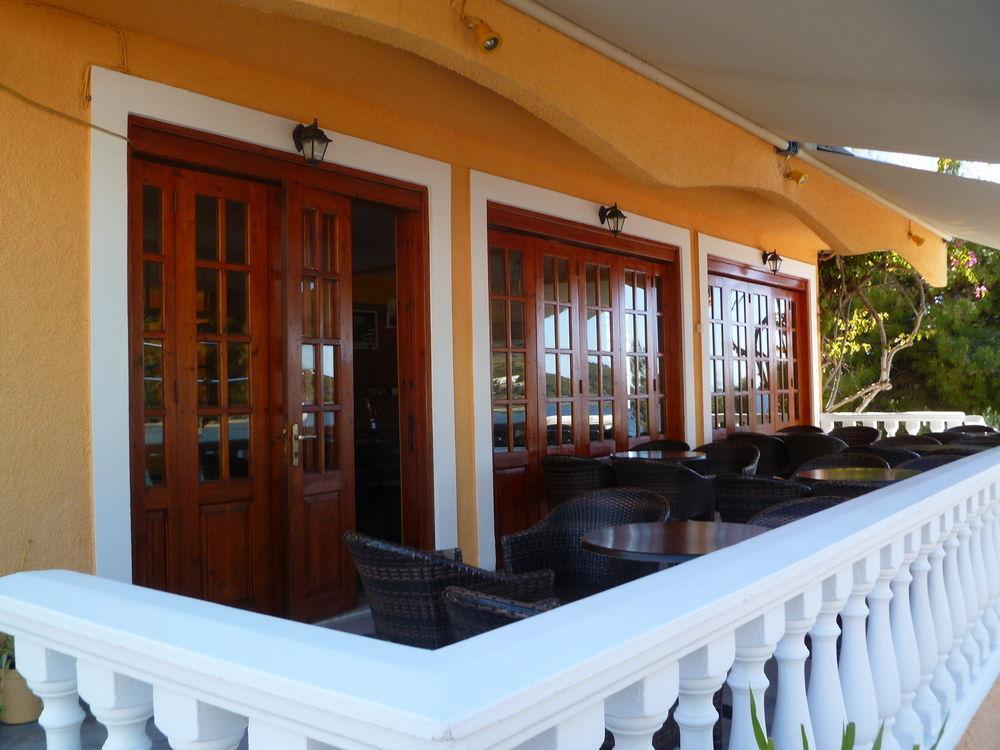 Liberty II Hotel Agia Marina  Eksteriør billede