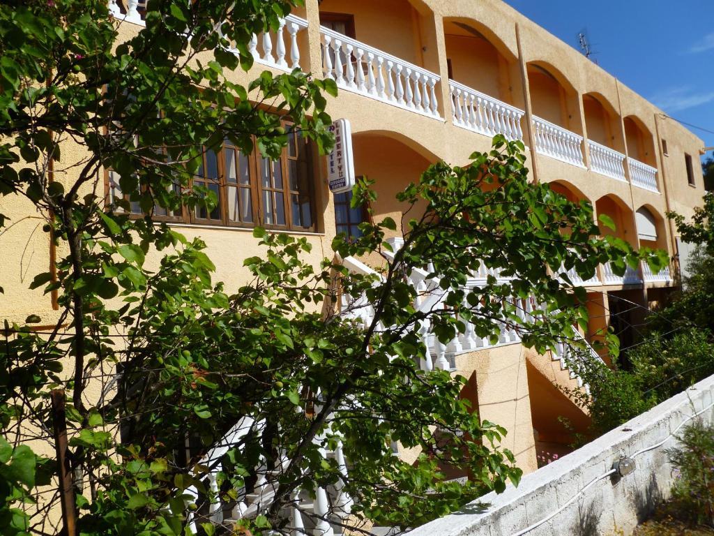 Liberty II Hotel Agia Marina  Eksteriør billede